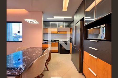 Apartamento à venda com 110m², 2 quartos e 1 vaga Apartamento à venda com 110m², 2 quartos e 1 vagaCozinha