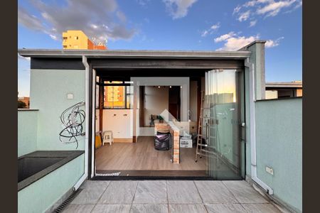 Apartamento à venda com 110m², 2 quartos e 1 vaga Apartamento à venda com 110m², 2 quartos e 1 vagaCobertura