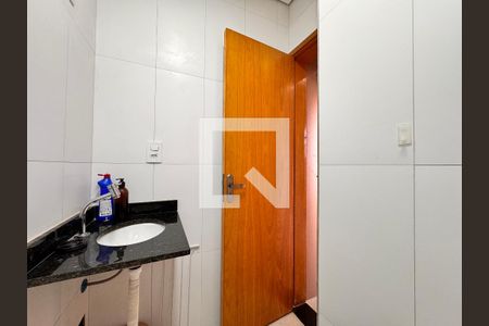 Apartamento à venda com 110m², 2 quartos e 1 vaga Apartamento à venda com 110m², 2 quartos e 1 vagaBanheiro da Suíte