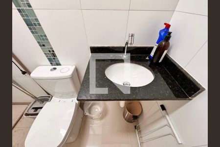 Apartamento à venda com 110m², 2 quartos e 1 vaga Apartamento à venda com 110m², 2 quartos e 1 vagaBanheiro da Suíte