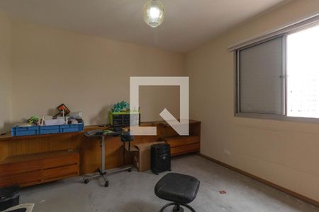 Suíte de apartamento à venda com 3 quartos, 168m² em Vila Madalena, São Paulo