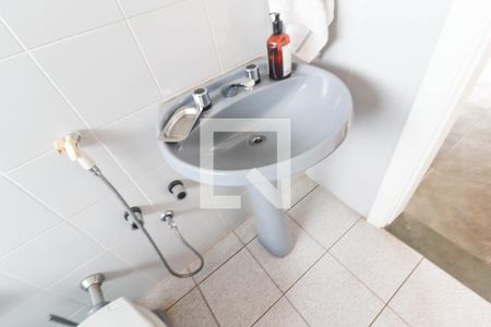 Casa à venda com 360m², 4 quartos e 4 vagas Casa à venda com 360m², 4 quartos e 4 vagasBanheiro