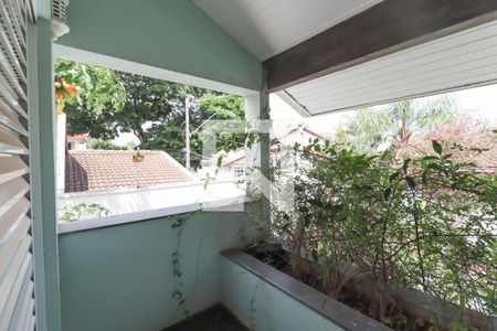 Casa à venda com 360m², 4 quartos e 4 vagas Casa à venda com 360m², 4 quartos e 4 vagasSuíte