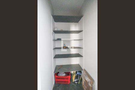 Casa à venda com 360m², 4 quartos e 4 vagas Casa à venda com 360m², 4 quartos e 4 vagasQuarto