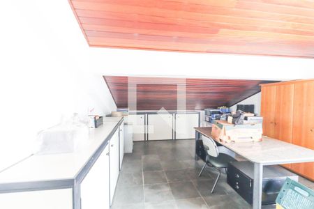 Casa à venda com 360m², 4 quartos e 4 vagas Casa à venda com 360m², 4 quartos e 4 vagasSala 2