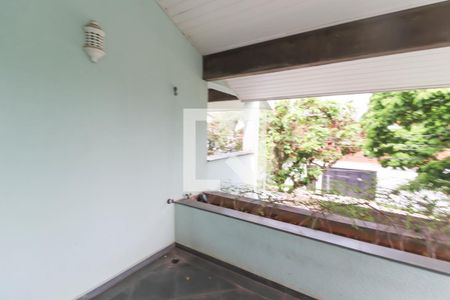 Casa à venda com 360m², 4 quartos e 4 vagas Casa à venda com 360m², 4 quartos e 4 vagasSuíte