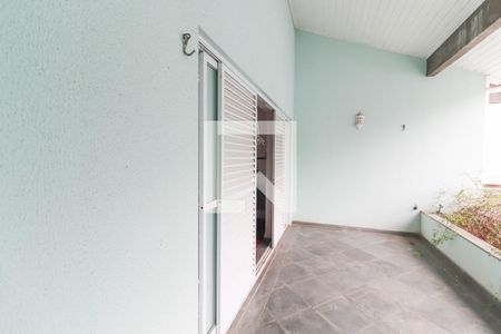 Casa à venda com 360m², 4 quartos e 4 vagas Casa à venda com 360m², 4 quartos e 4 vagasQuarto