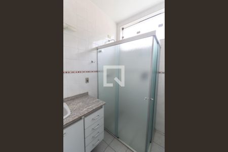 Casa à venda com 360m², 4 quartos e 4 vagas Casa à venda com 360m², 4 quartos e 4 vagasSuíte