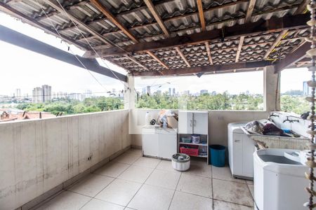 Casa para alugar com 330m², 4 quartos e 1 vagaÁrea de Serviço