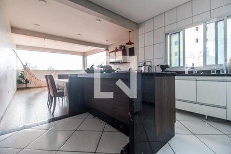 Casa para alugar com 330m², 4 quartos e 1 vagaCozinha