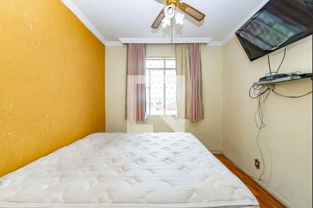 Quarto 1 de apartamento para alugar com 2 quartos, 74m² em Alto Barroca, Belo Horizonte