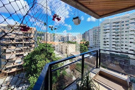 Apartamento à venda com 190m², 3 quartos e 3 vagasVaranda da Suíte 1