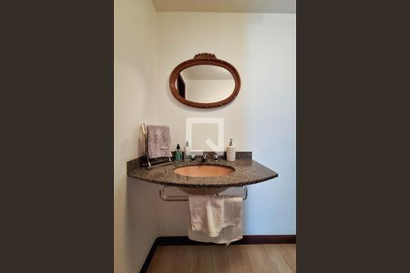 Apartamento à venda com 190m², 3 quartos e 3 vagasLavabo