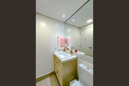 Apartamento à venda com 107m², 3 quartos e 2 vagasBanheiro da Suíte 1