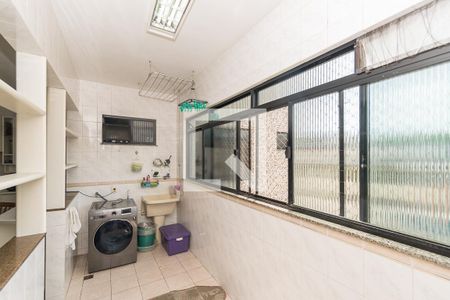 Apartamento à venda com 121m², 3 quartos e 1 vagaÁrea de Serviço