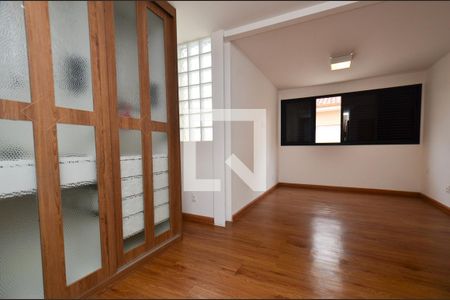 Apartamento à venda com 170m², 2 quartos e 2 vagasSuite
