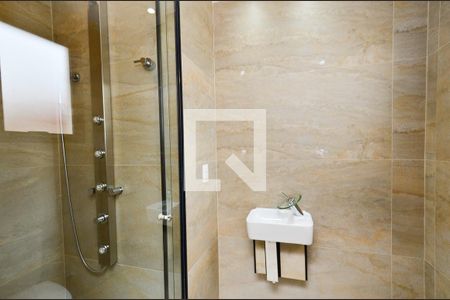 Apartamento à venda com 170m², 2 quartos e 2 vagasBanheiro suite