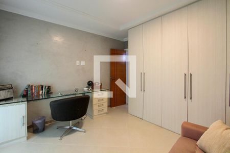 Casa de condomínio à venda com 506m², 6 quartos e 2 vagas Casa de condomínio à venda com 506m², 6 quartos e 2 vagasQuarto 1