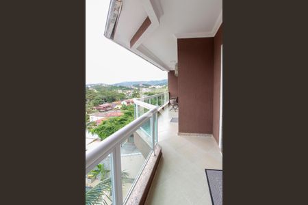 Casa de condomínio à venda com 506m², 6 quartos e 2 vagas Casa de condomínio à venda com 506m², 6 quartos e 2 vagasVaranda dos quartos