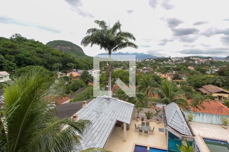 Casa de condomínio à venda com 506m², 6 quartos e 2 vagas Casa de condomínio à venda com 506m², 6 quartos e 2 vagasVista