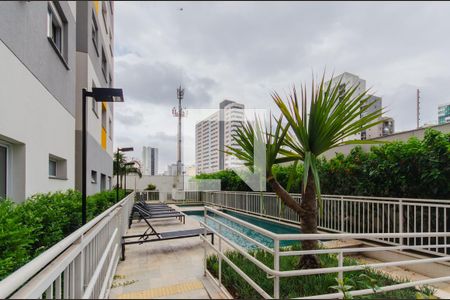 Apartamento à venda com 37m², 2 quartos e sem vagaÁrea comum - Piscina
