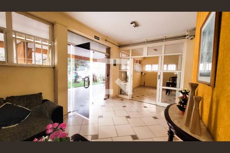 Apartamento para alugar com 70m², 2 quartos e 1 vaga Apartamento para alugar com 70m², 2 quartos e 1 vagaHall social