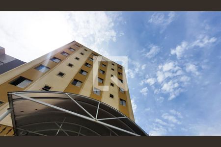 Apartamento para alugar com 70m², 2 quartos e 1 vaga Apartamento para alugar com 70m², 2 quartos e 1 vagaFachada