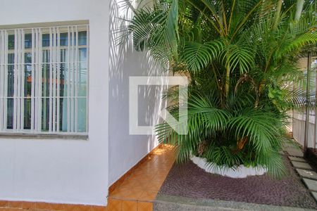 Casa à venda com 267m², 3 quartos e 4 vagasQuintal