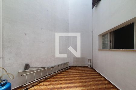 Casa à venda com 267m², 3 quartos e 4 vagasQuintal