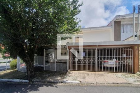 Casa à venda com 267m², 3 quartos e 4 vagasFachada