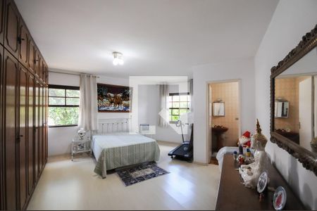 Casa à venda com 267m², 3 quartos e 4 vagasSuíte 2