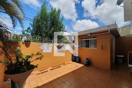 Casa à venda com 267m², 3 quartos e 4 vagasQuintal