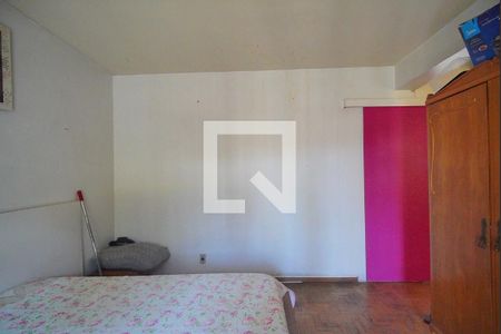 Casa à venda com 300m², 4 quartos e 2 vagas Casa à venda com 300m², 4 quartos e 2 vagasQuarto 1