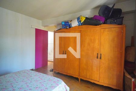 Casa à venda com 300m², 4 quartos e 2 vagas Casa à venda com 300m², 4 quartos e 2 vagasQuarto 1