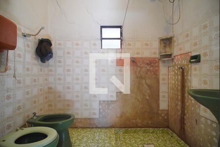 Casa à venda com 300m², 4 quartos e 2 vagas Casa à venda com 300m², 4 quartos e 2 vagasBanheiro 2