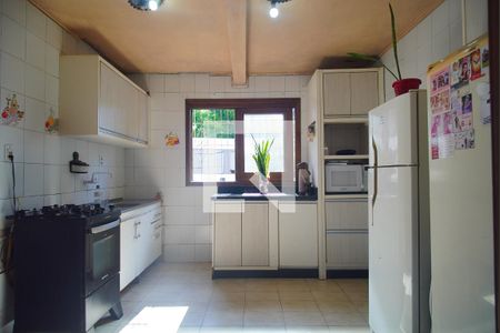 Casa à venda com 300m², 4 quartos e 2 vagas Casa à venda com 300m², 4 quartos e 2 vagasCozinha