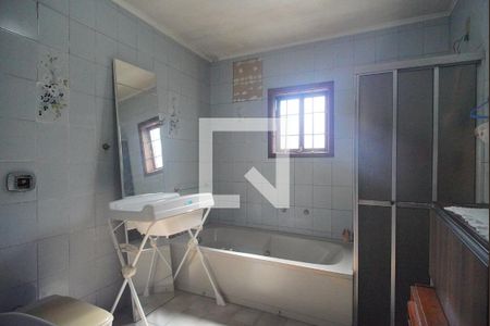 Casa à venda com 300m², 4 quartos e 2 vagas Casa à venda com 300m², 4 quartos e 2 vagasBanheiro da Suíte