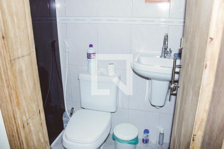 Casa à venda com 280m², 8 quartos e 2 vagasBanheiro da Suíte 4