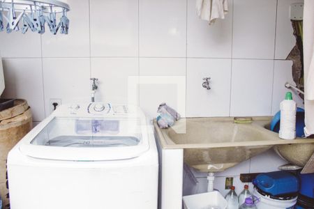 Casa à venda com 280m², 8 quartos e 2 vagasÁrea de Serviço