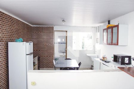 Casa à venda com 280m², 8 quartos e 2 vagasCozinha