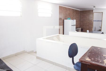 Sala de casa à venda com 8 quartos, 280m² em Jardim São Paulo, São Paulo