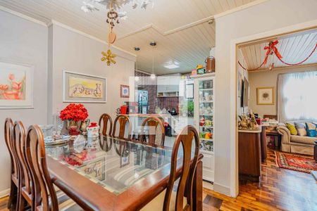 Casa à venda com 1028m², 4 quartos e 4 vagasCozinha