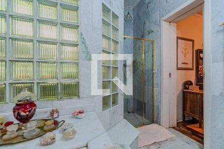 Casa à venda com 1028m², 4 quartos e 4 vagasBanheiro do Quarto 1