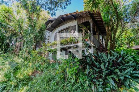 Casa à venda com 1028m², 4 quartos e 4 vagasFachada