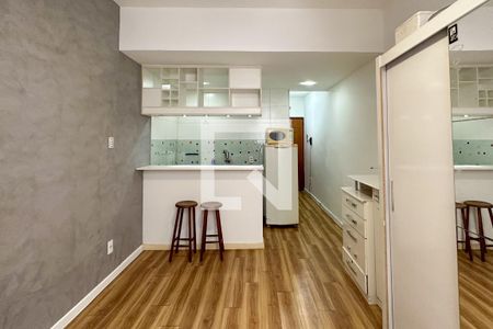 Sala de apartamento para alugar com 1 quarto, 22m² em Botafogo, Rio de Janeiro