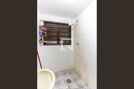 Apartamento à venda com 74m², 2 quartos e sem vaga Apartamento à venda com 74m², 2 quartos e sem vagaBanheiro