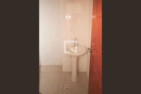 Apartamento à venda com 30m², 2 quartos e sem vaga Apartamento à venda com 30m², 2 quartos e sem vagaBanheiro