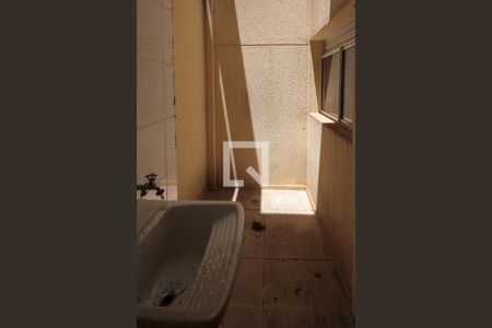 Apartamento à venda com 32m², 2 quartos e 1 vaga Apartamento à venda com 32m², 2 quartos e 1 vagaÁrea de Serviço