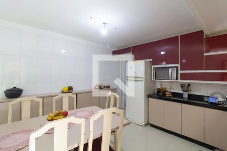 Casa à venda com 298m², 5 quartos e 3 vagasCozinha