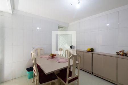 Casa à venda com 298m², 5 quartos e 3 vagasCozinha